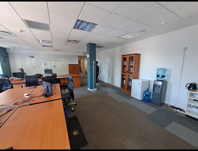 3,649M² OFFICE TO LET IN ILLOVO